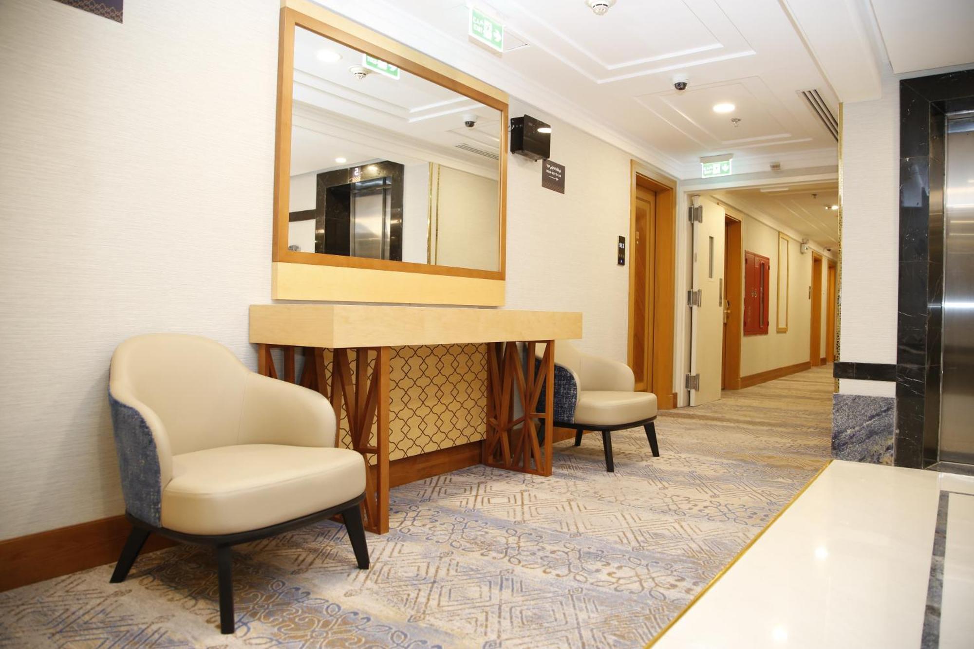 Maden Alrawda 호텔 메디나 외부 사진 The interior of the hotel